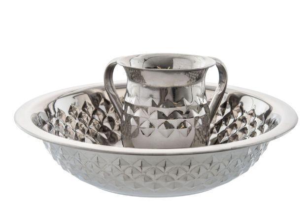 Picture of #5753 Nickel Diamond wash cup and bowl